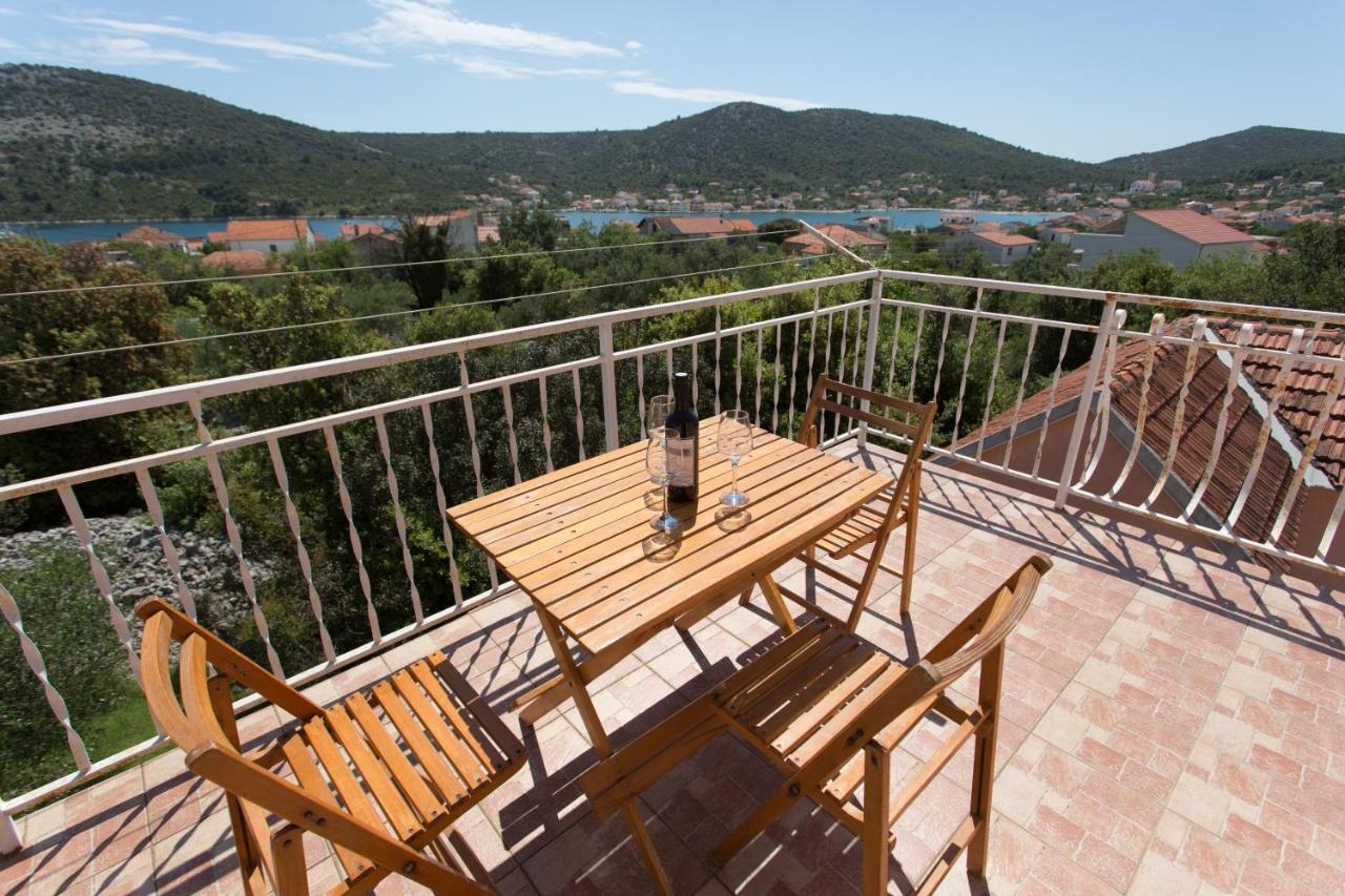 Ferienwohnung Apartman Paula 2 Vinišće Exterior foto