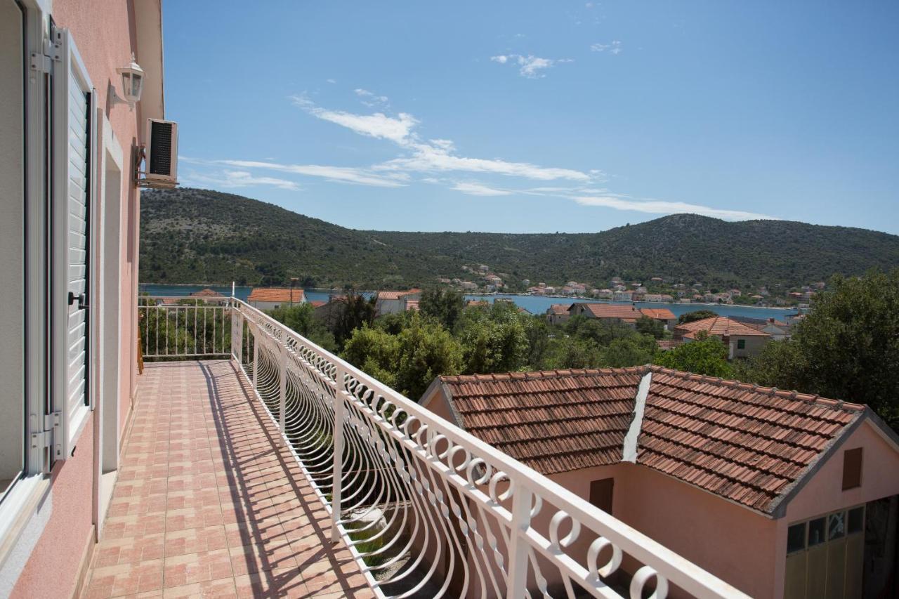 Ferienwohnung Apartman Paula 2 Vinišće Exterior foto